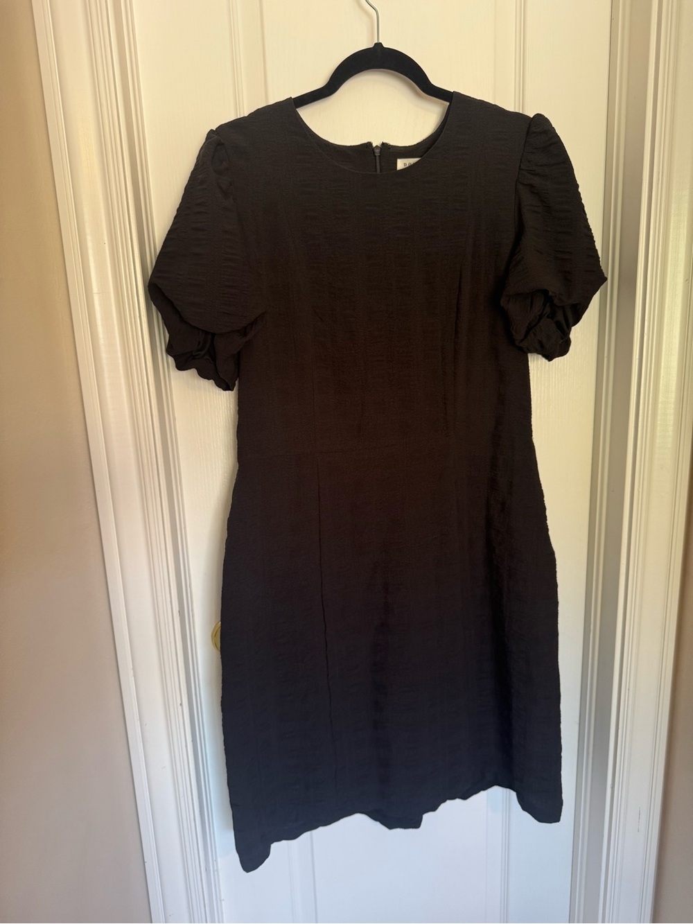 DownEast Black Puff-Sleeve Midi Dress